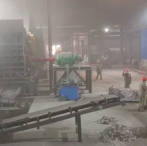 試機(jī)試出來了烏煙瘴氣 ，少了灰塵克星除塵器的幫忙