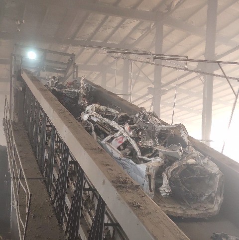 報(bào)廢汽車殼破碎機(jī)