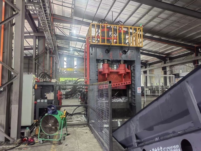 國外地區(qū)路友630龍門剪調(diào)試順利，稍后將正式展開生產(chǎn)